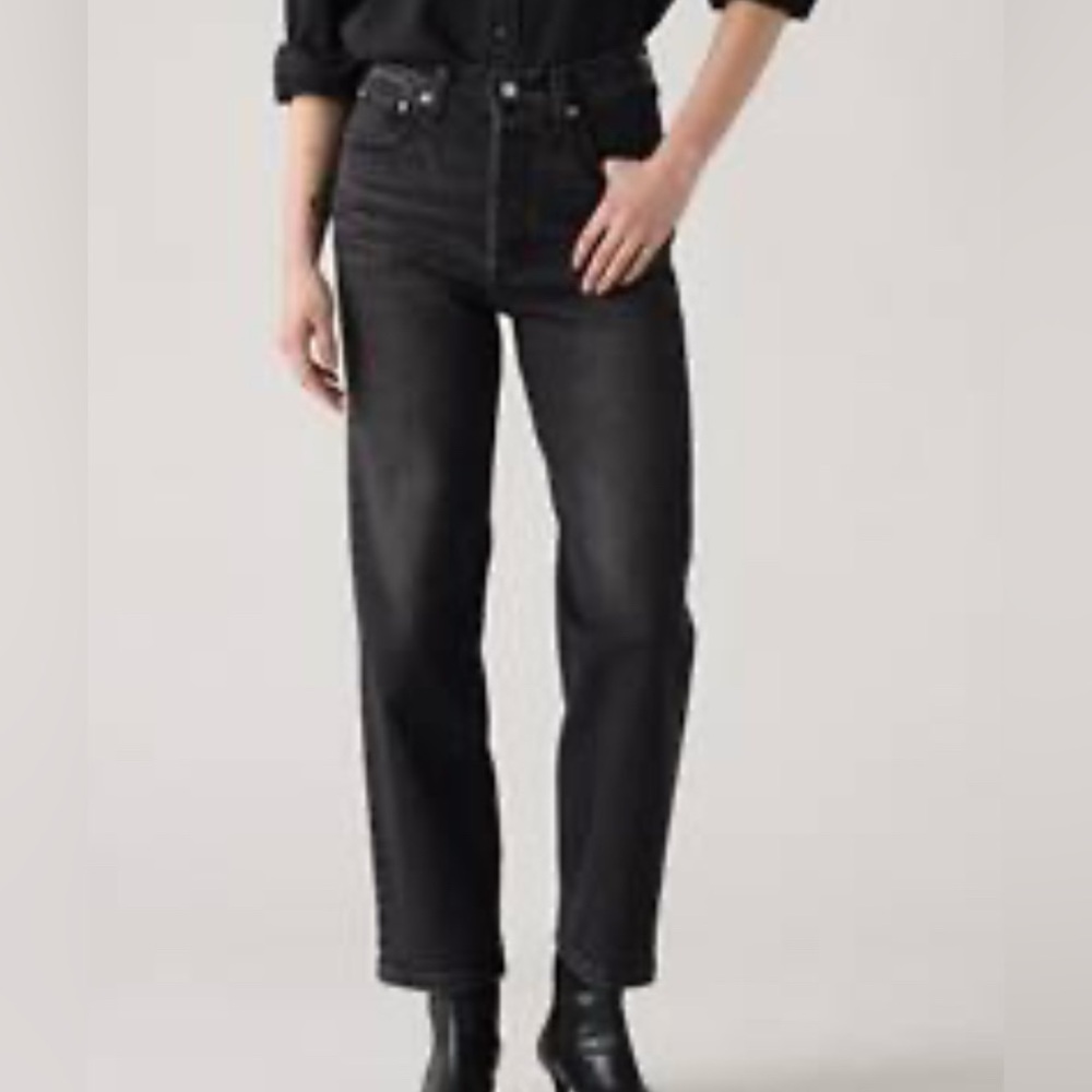 Levi’s High Waist Wedgie Straight Jeans | Washed Black | Size 26